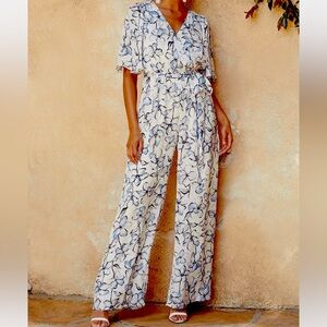 NWT Lulus True Masterpiece White Floral Satin Wide Leg Jumpsuit xs